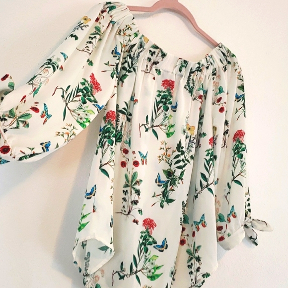 Versatile NWOT EXPRESS Floral Butterfly Blouse Versatile Neckline Bow Sleeves - Picture 10 of 13